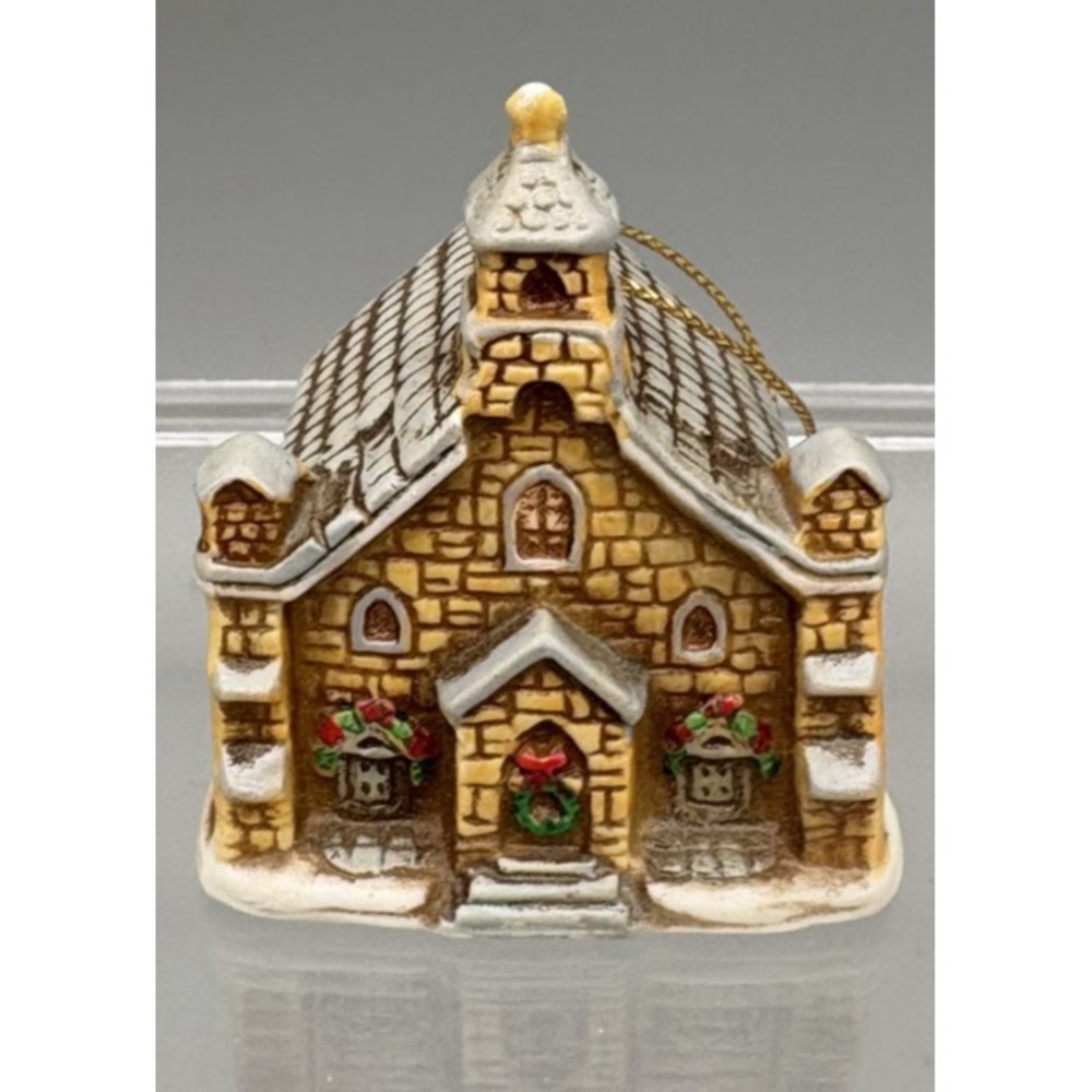 Lefton Colonial Village Victorian‎ Church Christmas Ornament St Augustine 1990